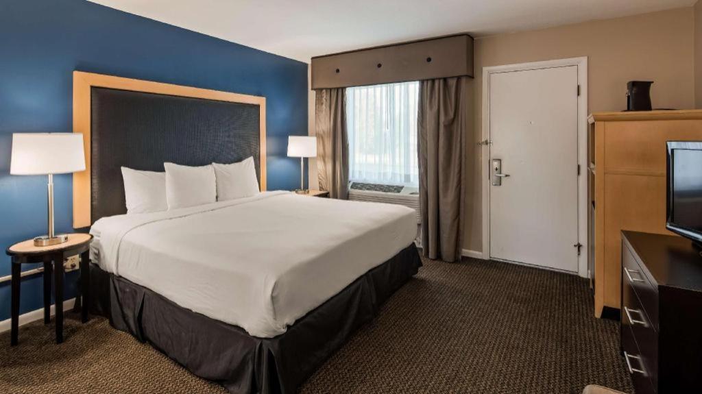 Best Western River Terrace Cheboygan Εξωτερικό φωτογραφία