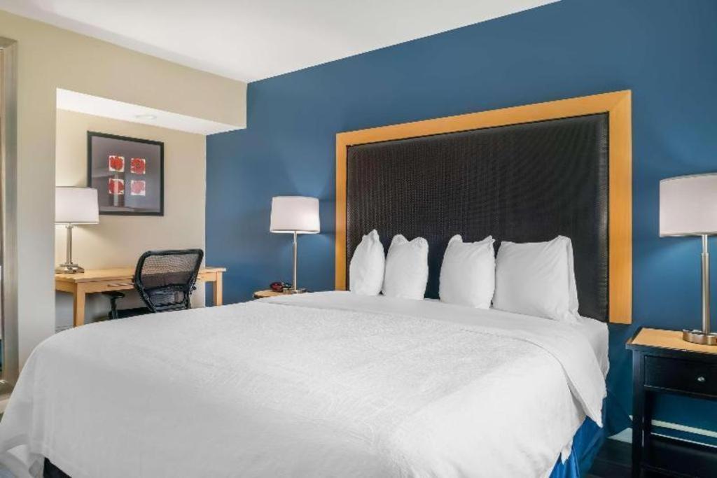 Best Western River Terrace Cheboygan Εξωτερικό φωτογραφία